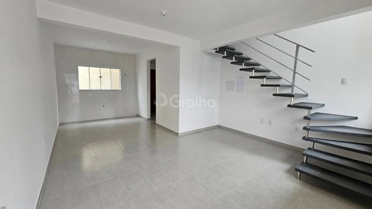 Casa para venda com 2 dormitórios em Bela Vista com 73 m²