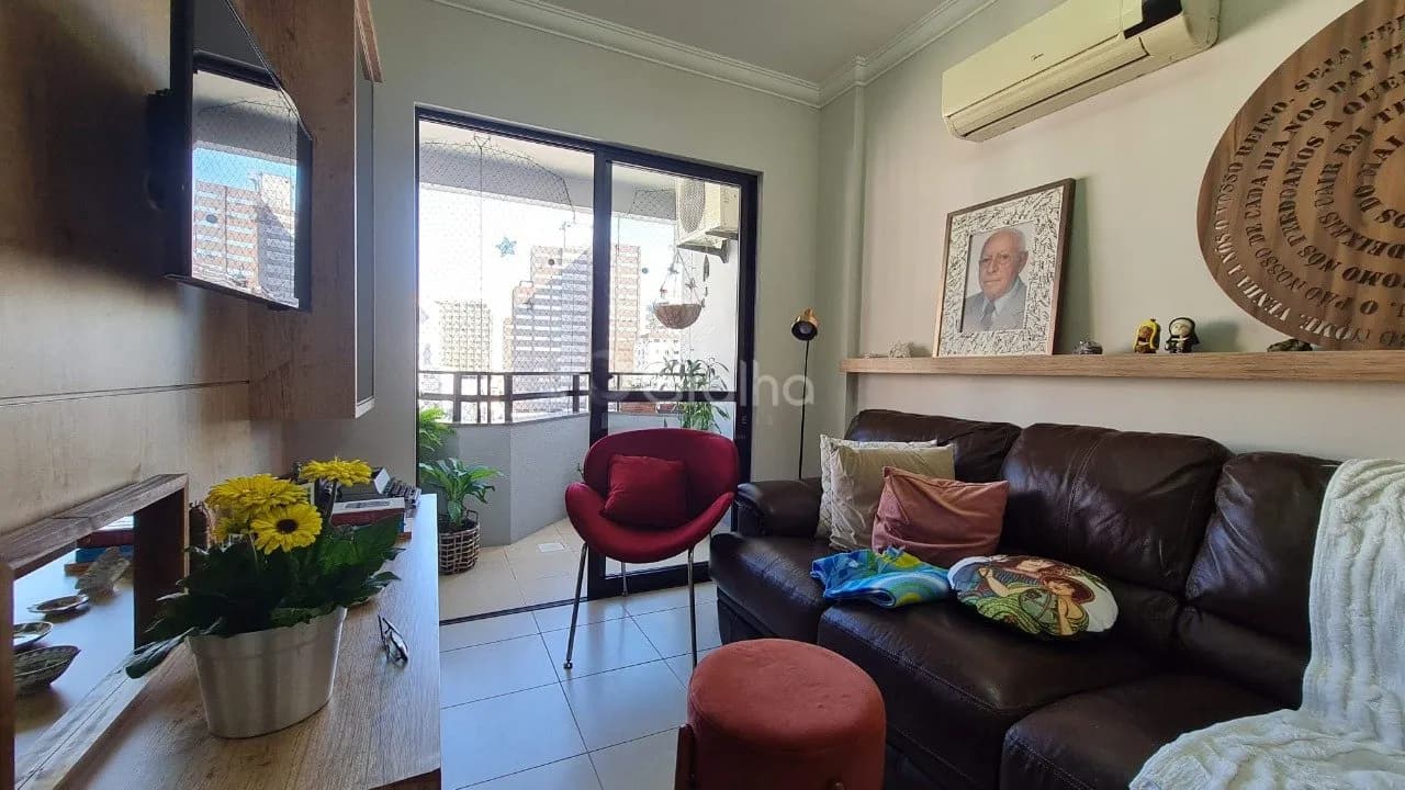 Cobertura para venda com 2 dormitórios em Centro com 134 m² — foto 2