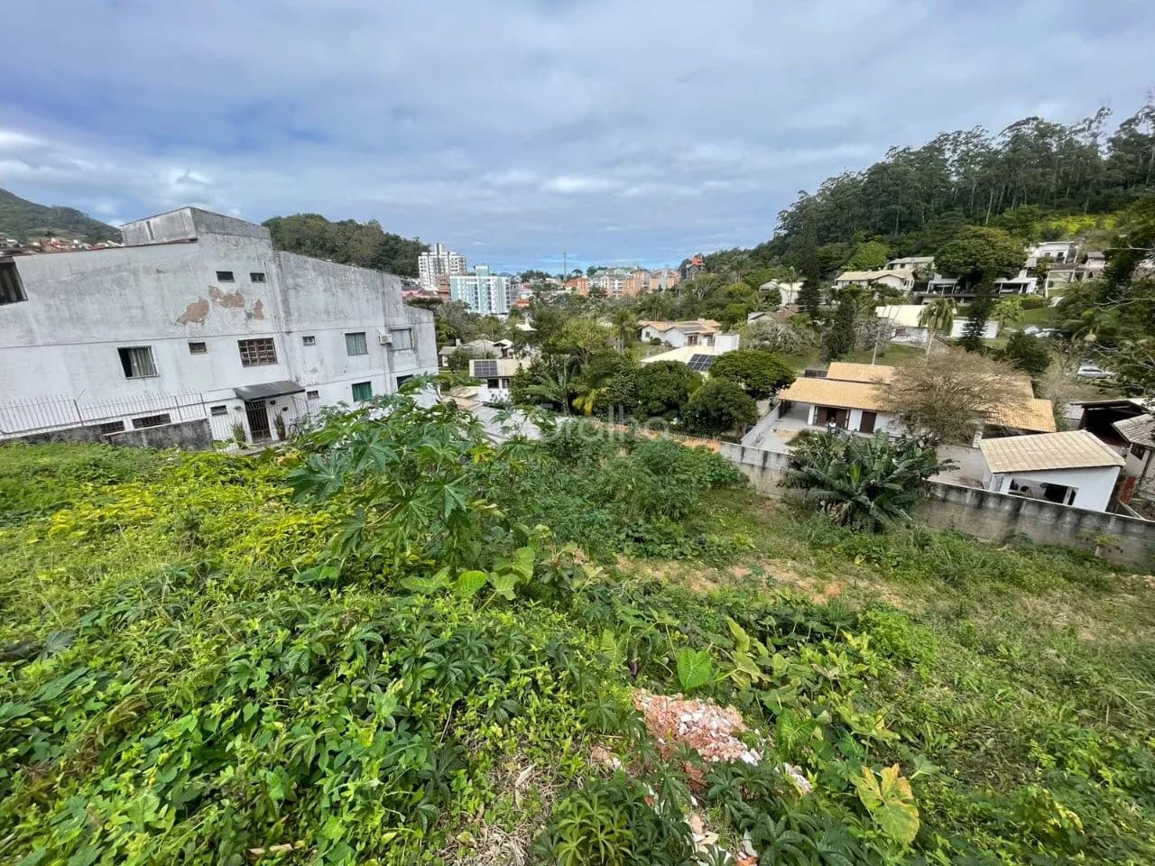 Terreno para venda em Carvoeira com 456 m² — foto principal