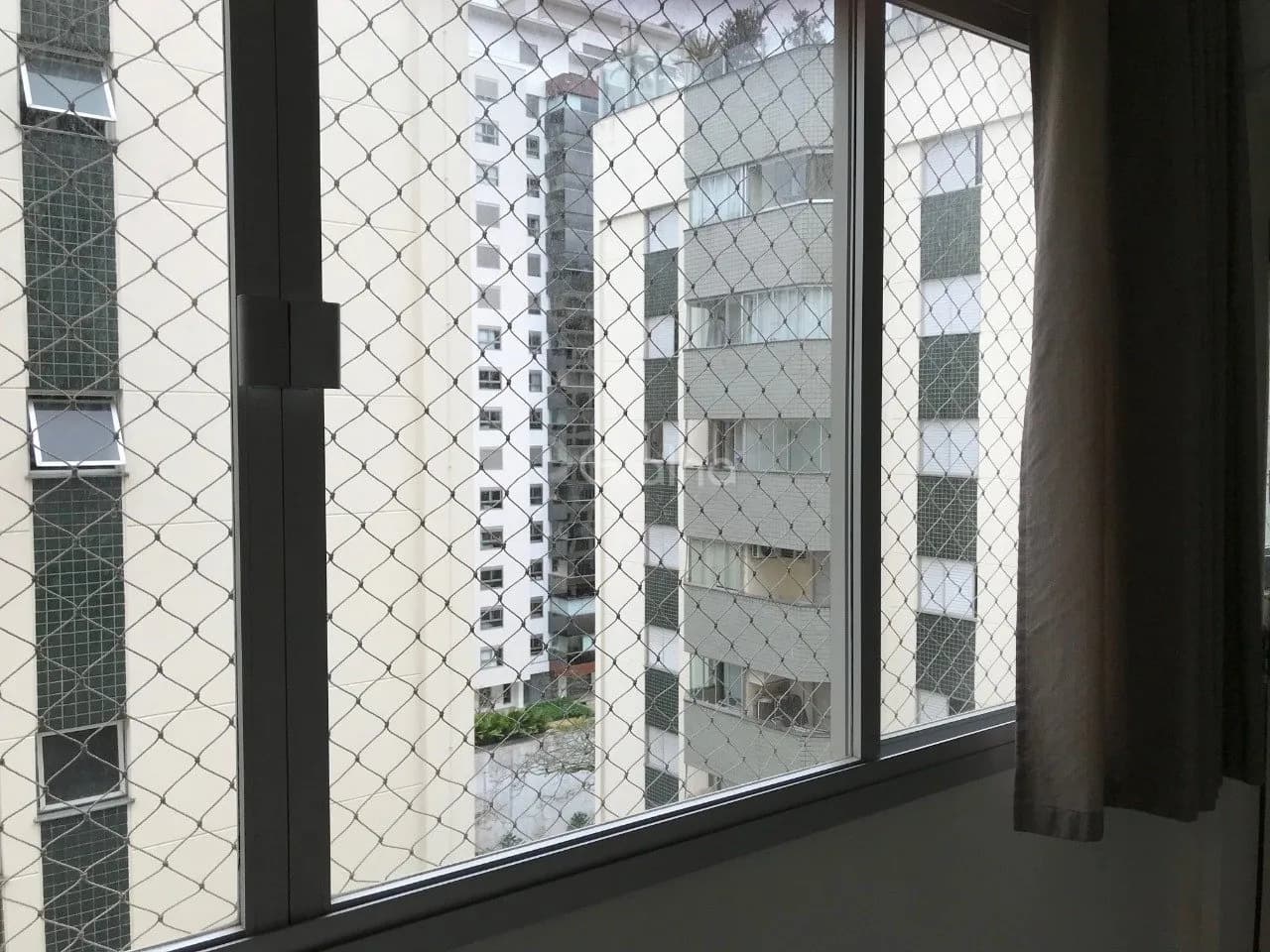 Apartamento para venda com 1 dormitório, em Centro com 43 m² — foto 2