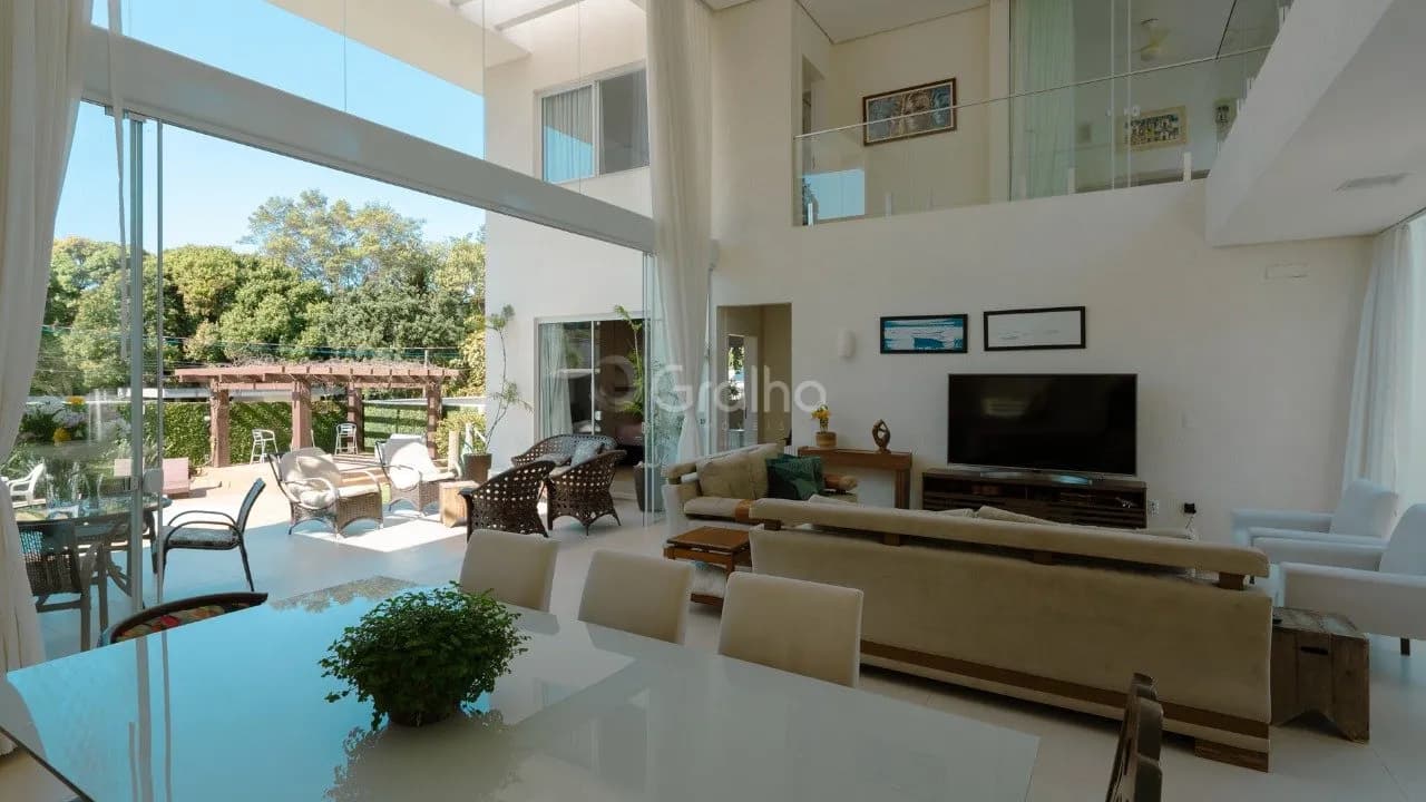 Casa para venda com 6 dormitórios em Cacupé com 340 m² — foto 2