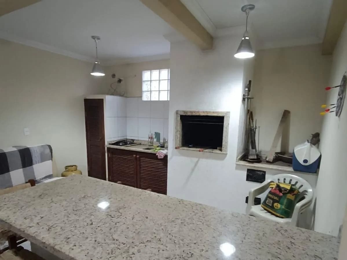 Casa para venda com 3 dormitórios em Santinho com 127 m² — foto 2