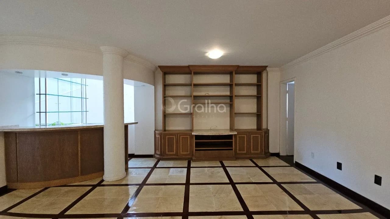 Apartamento para venda com 3 dormitórios em Agronômica com 140 m² — foto principal