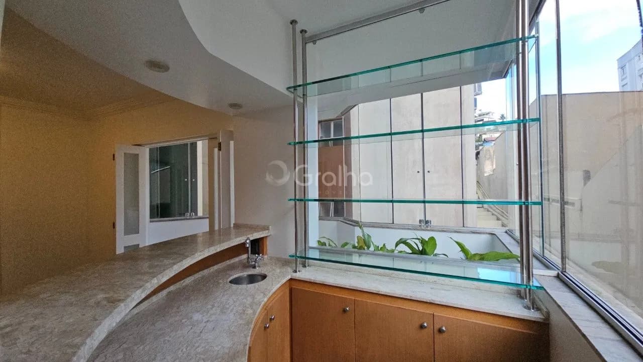 Apartamento para venda com 3 dormitórios em Agronômica com 140 m² — foto 3