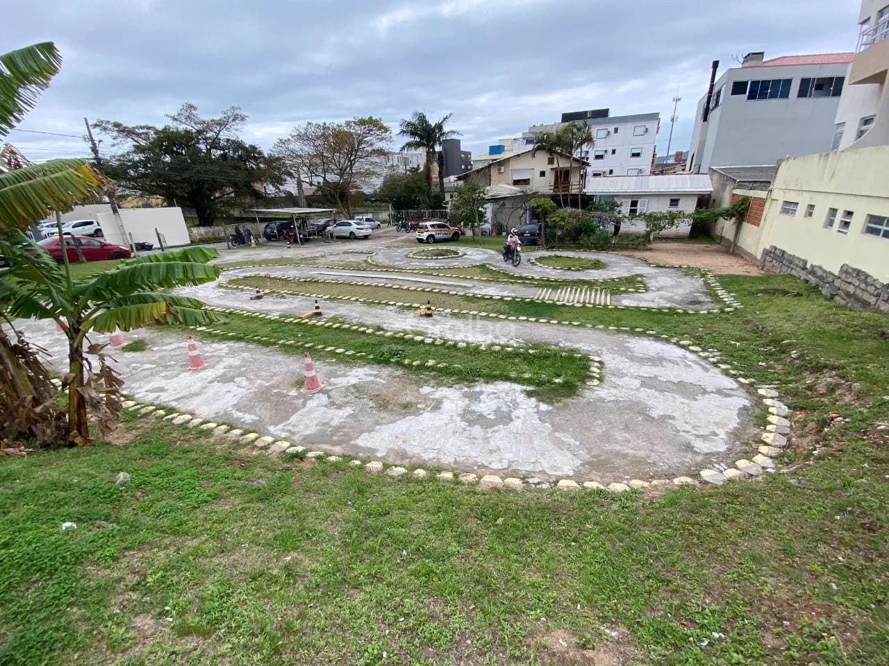 Terreno para venda em Ingleses Do Rio Vermelho com 1203 m² — foto 2