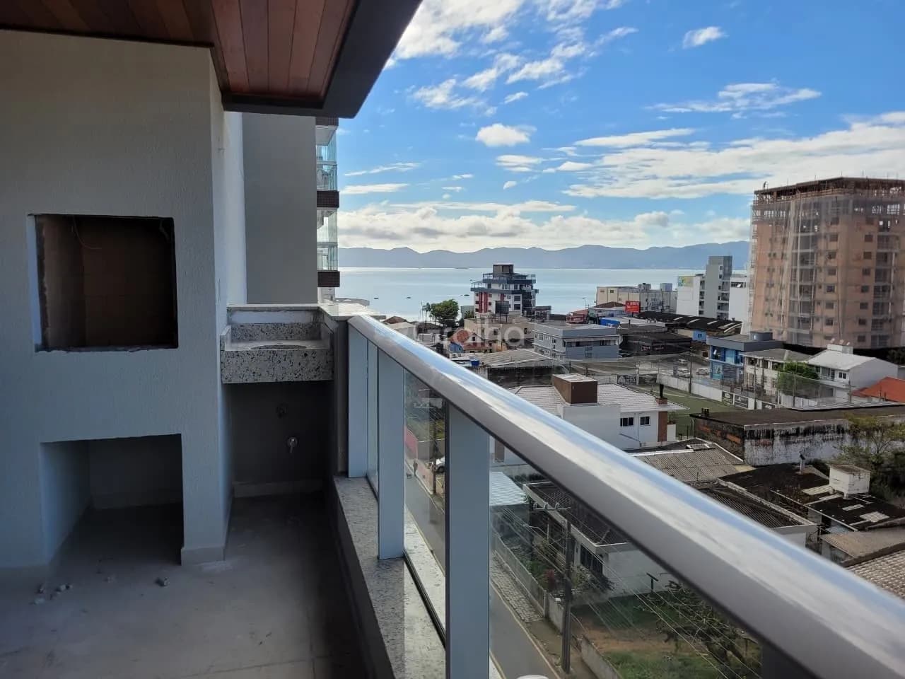 Apartamento para venda com 3 dormitórios em Barreiros com 86 m² — foto principal