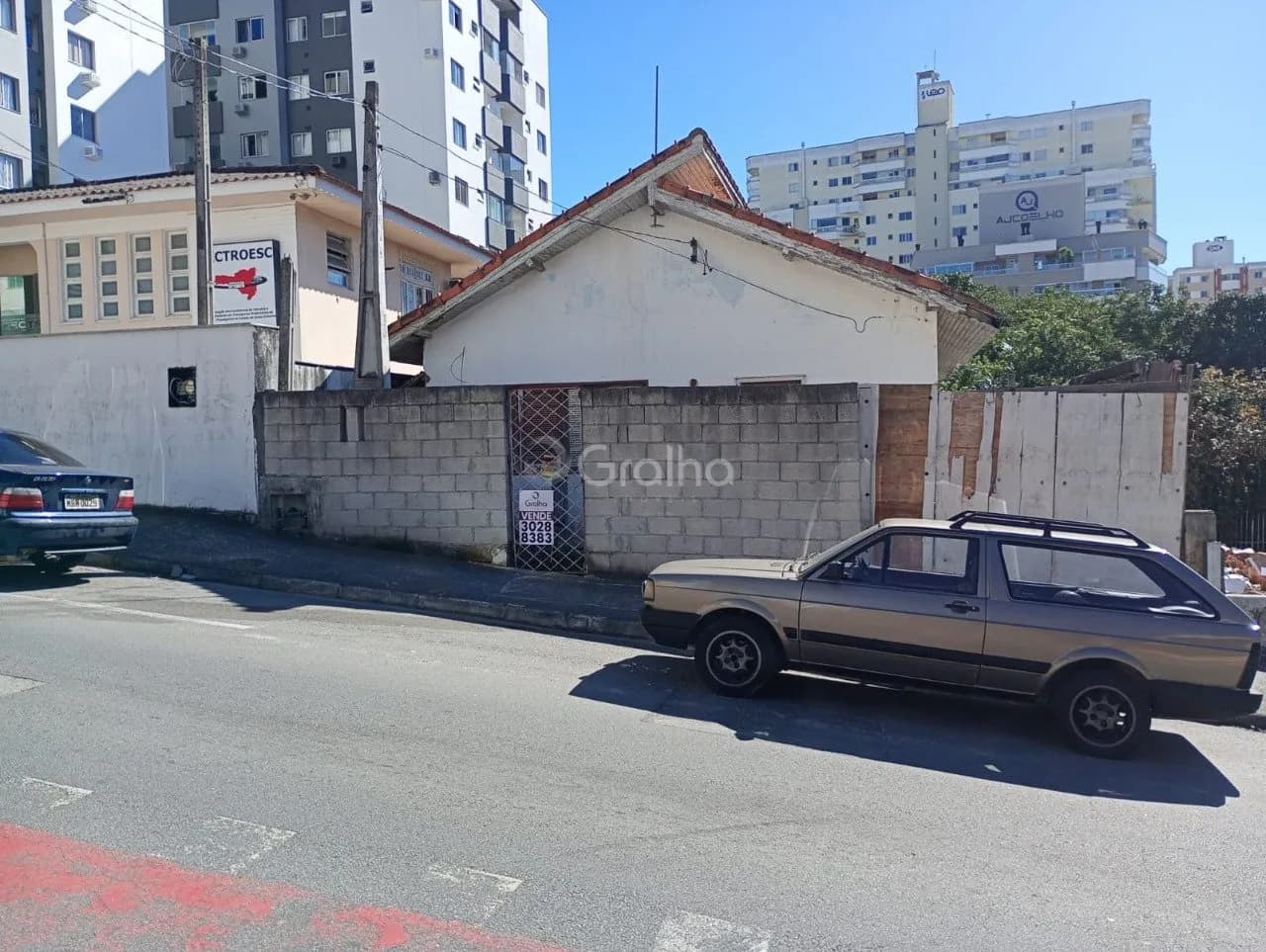 Terreno para venda em Barreiros com 640 m² — foto principal