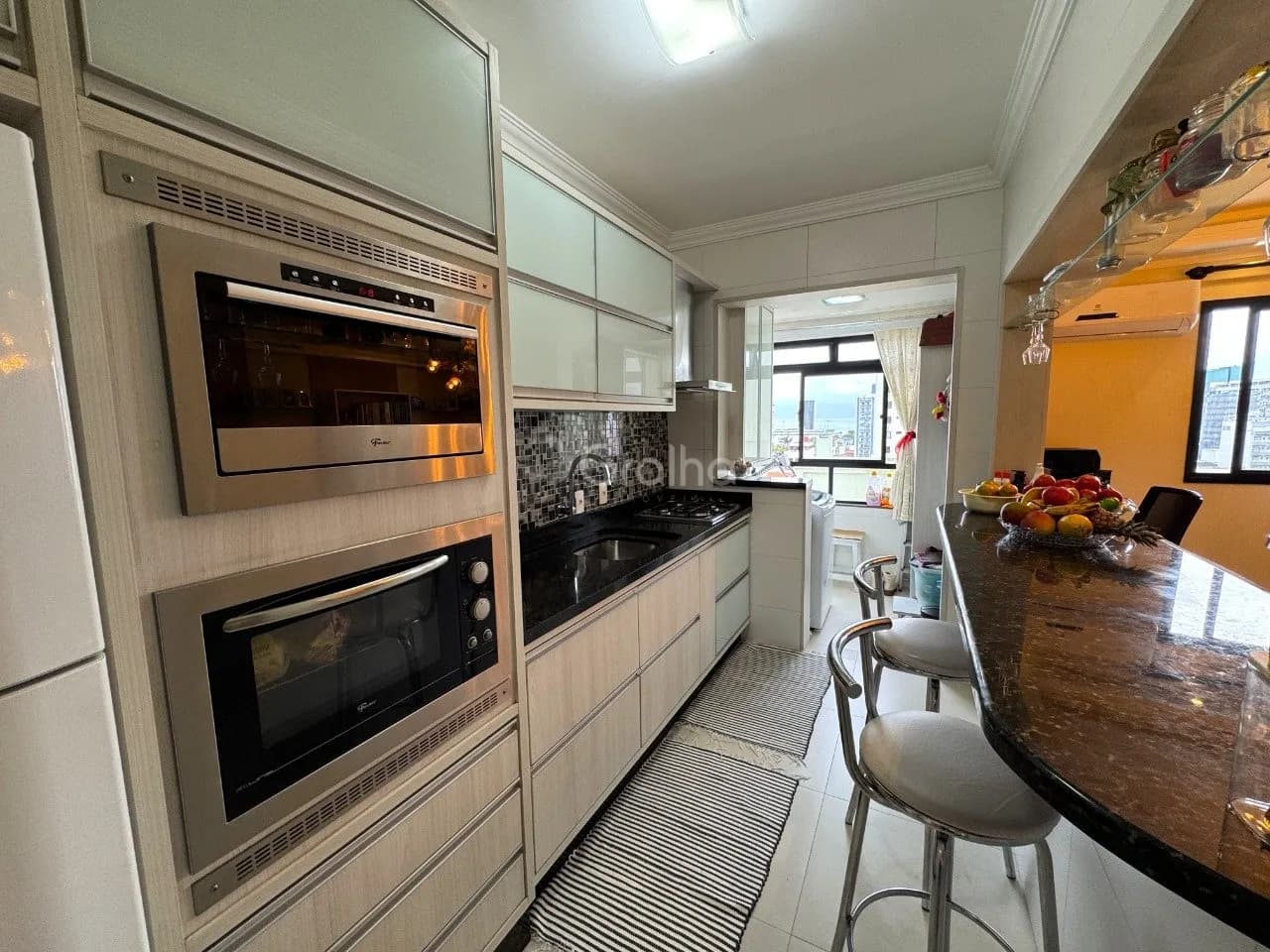 Apartamento para venda com 2 dormitórios em Centro com 65 m² — foto 3
