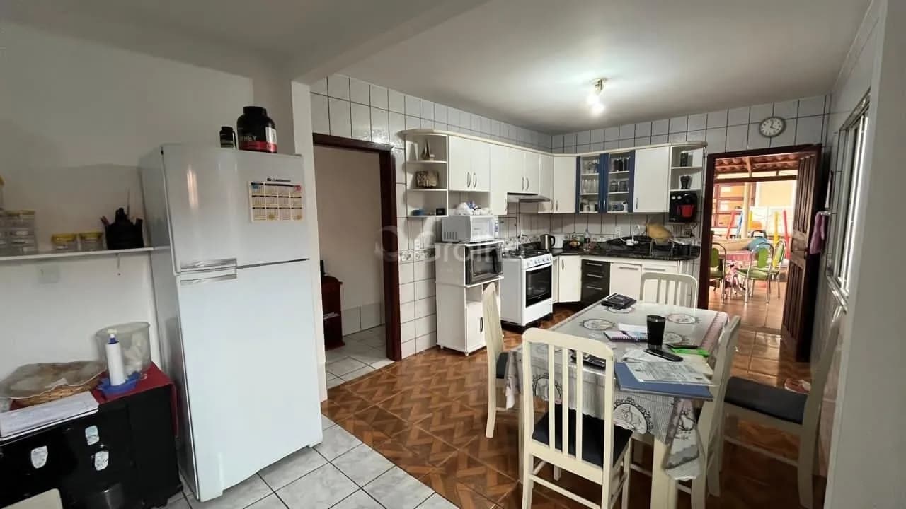 Casa para venda com 5 dormitórios em Passa Vinte com 81 m² — foto 2