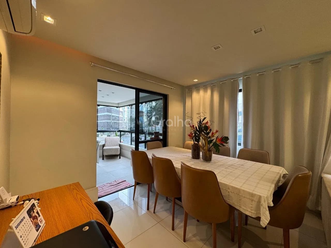 Apartamento para venda com 3 dormitórios em Agronômica com 154 m² — foto 3