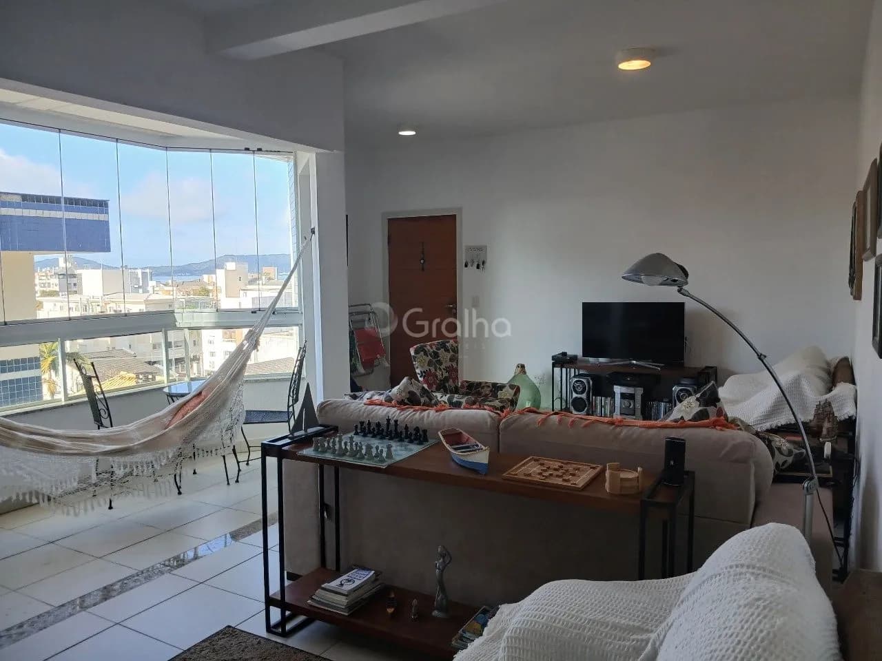 Apartamento para venda com 3 dormitórios em Canasvieiras com 105 m² — foto principal