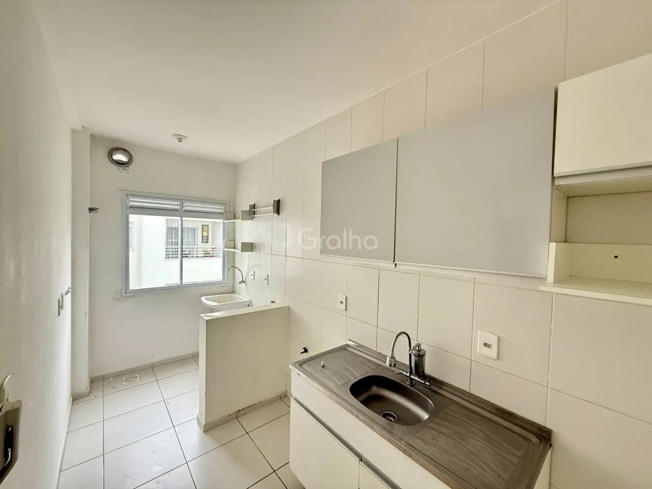 Apartamento para venda com 2 dormitórios em Canasvieiras com 67 m² — foto 2