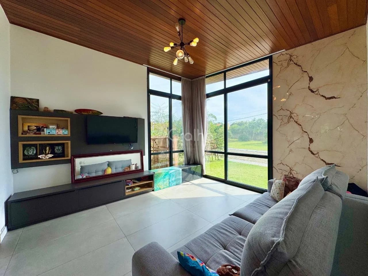 para venda com 3 dormitórios em Morro Das Pedras com 265 m² — foto principal