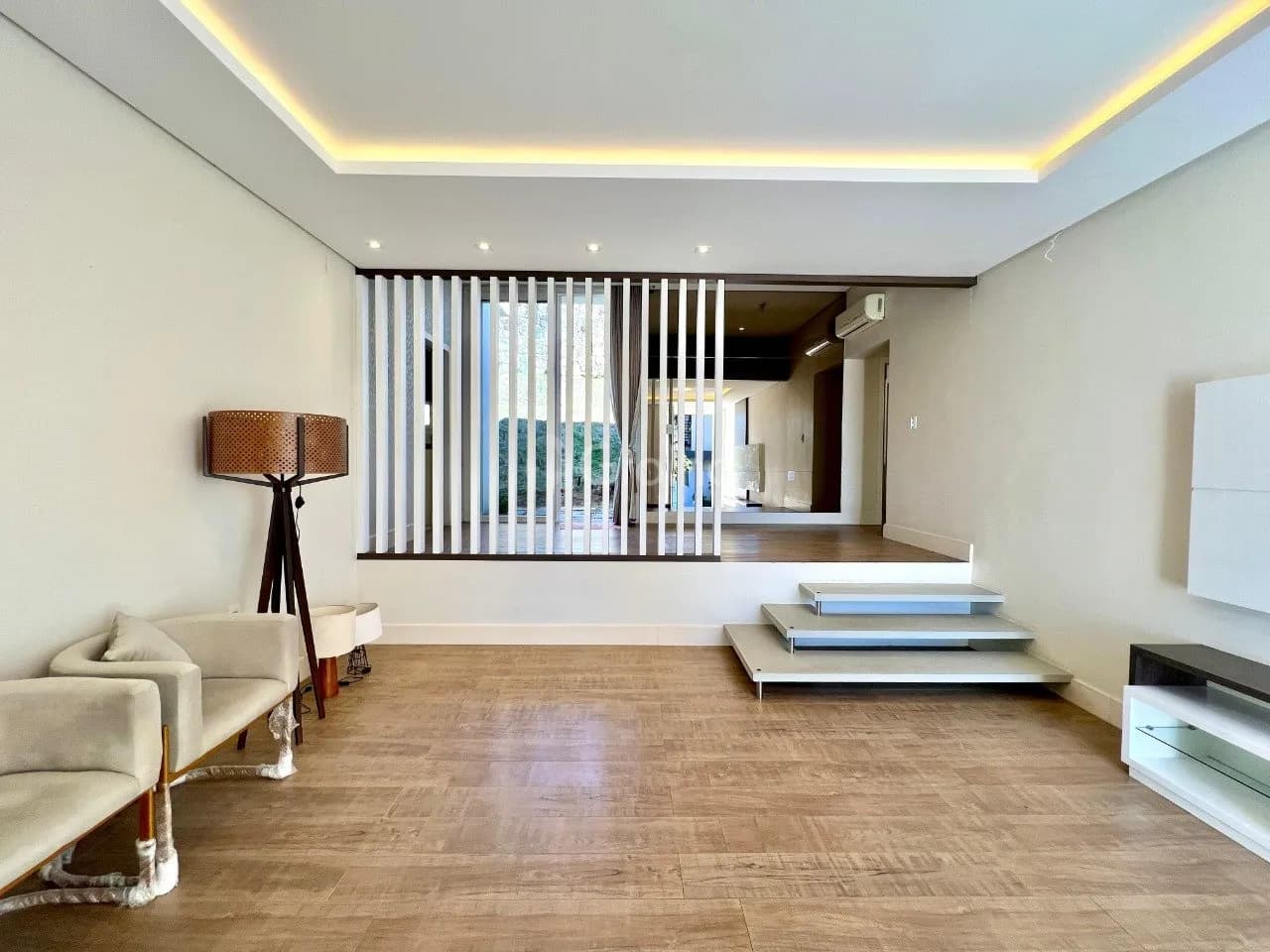 Casa para venda com 2 dormitórios em Cacupé com 185 m² — foto 5