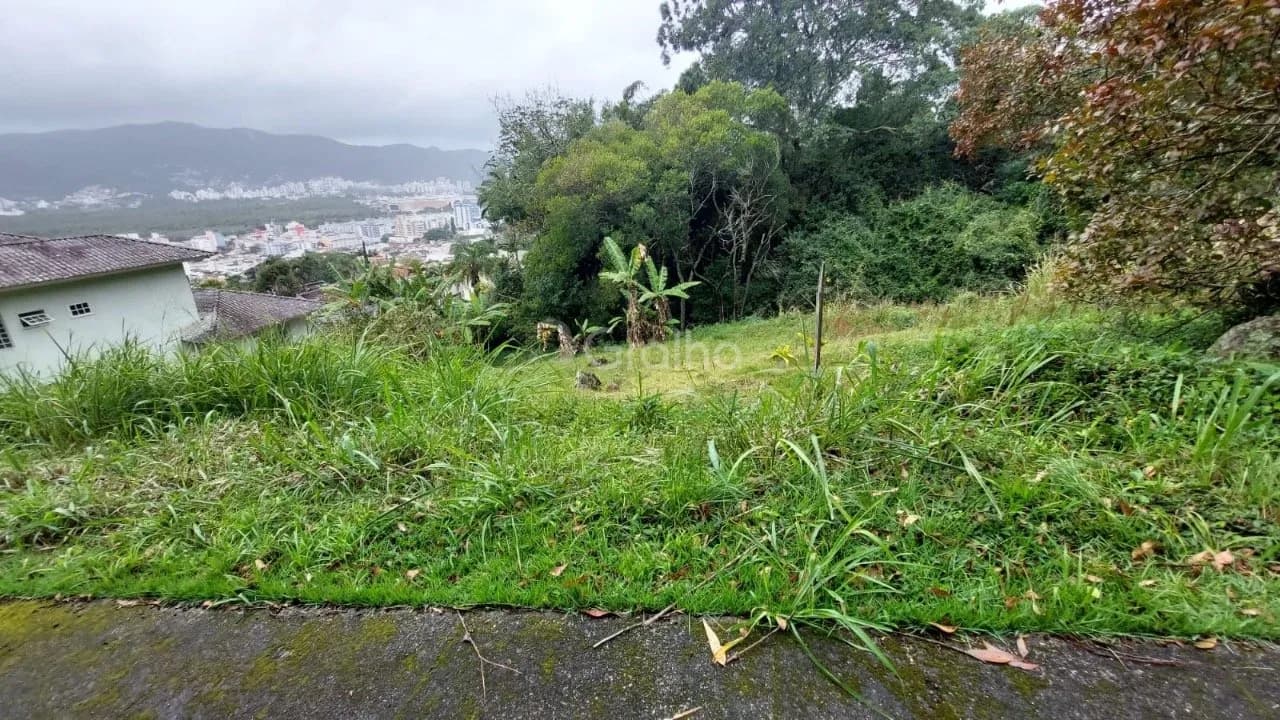 Terreno para venda em Trindade com 963 m² — foto principal