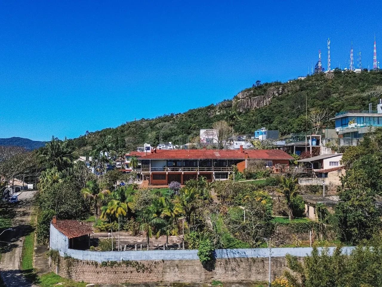 Casa para venda com 9 dormitórios em Centro com 678 m² — foto 2