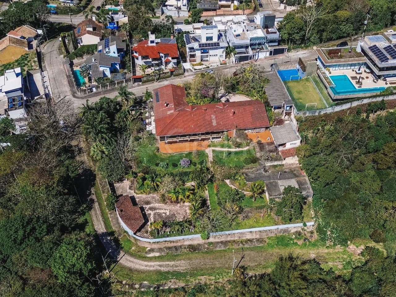 Casa para venda com 9 dormitórios em Centro com 678 m² — foto 3
