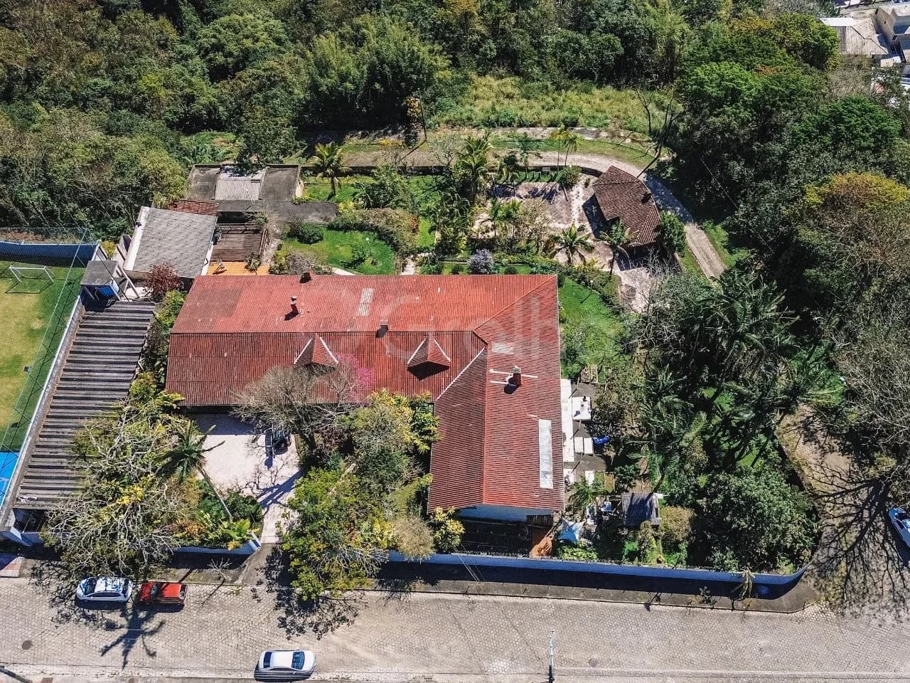 Casa para venda com 9 dormitórios em Centro com 678 m² — foto 4