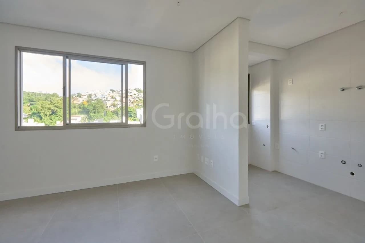 Apartamento para venda com 1 dormitório, em Carvoeira com 39 m² — foto 2