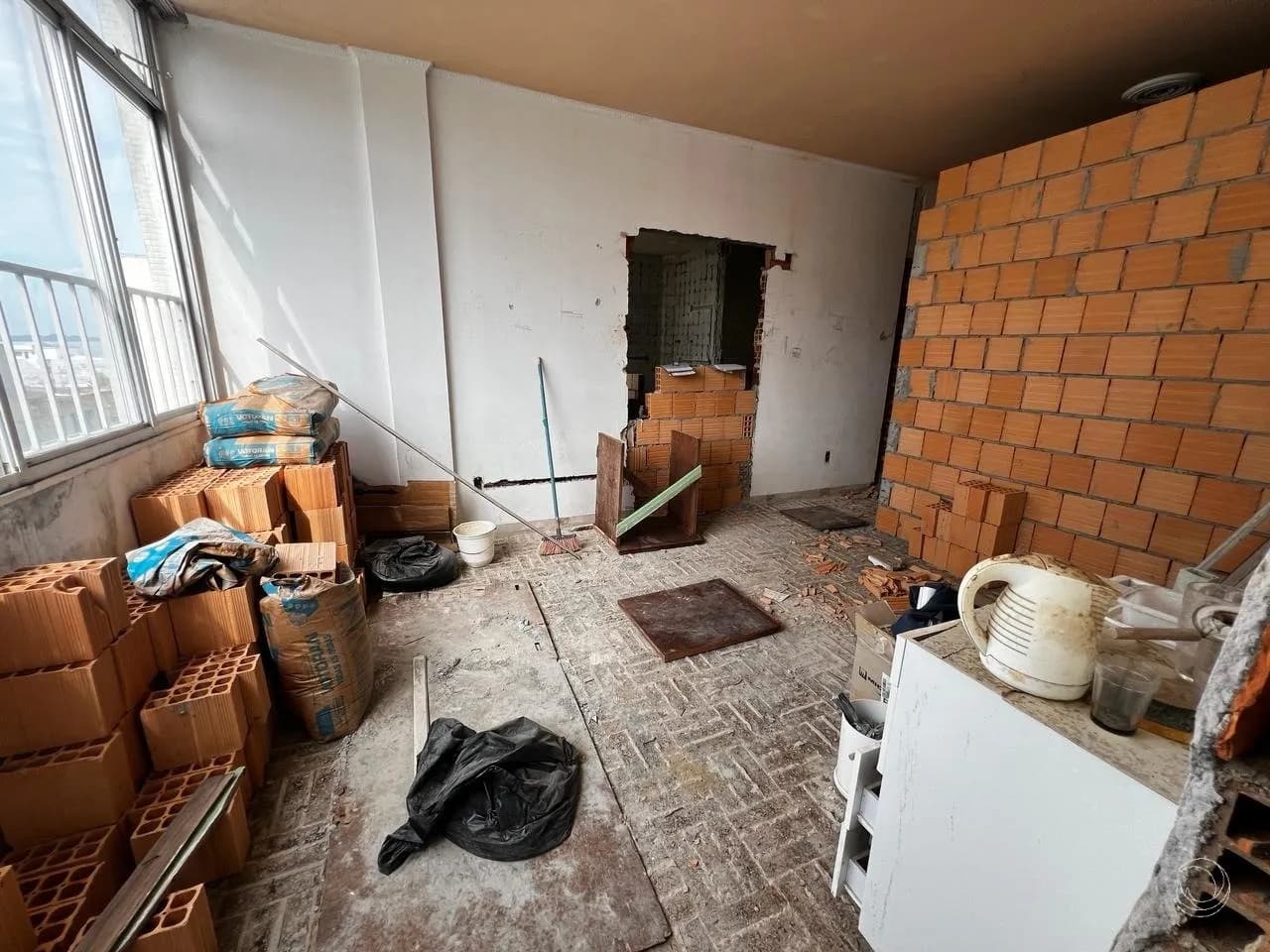 Apartamento para venda com 3 dormitórios em Centro com 99 m² — foto principal