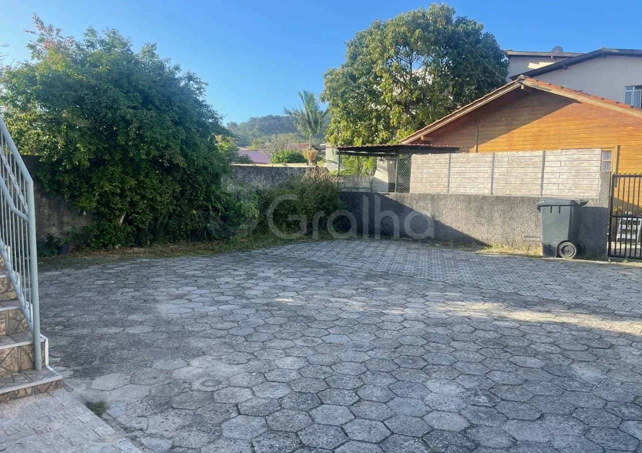 Terreno para venda em Campeche com 540 m² — foto principal