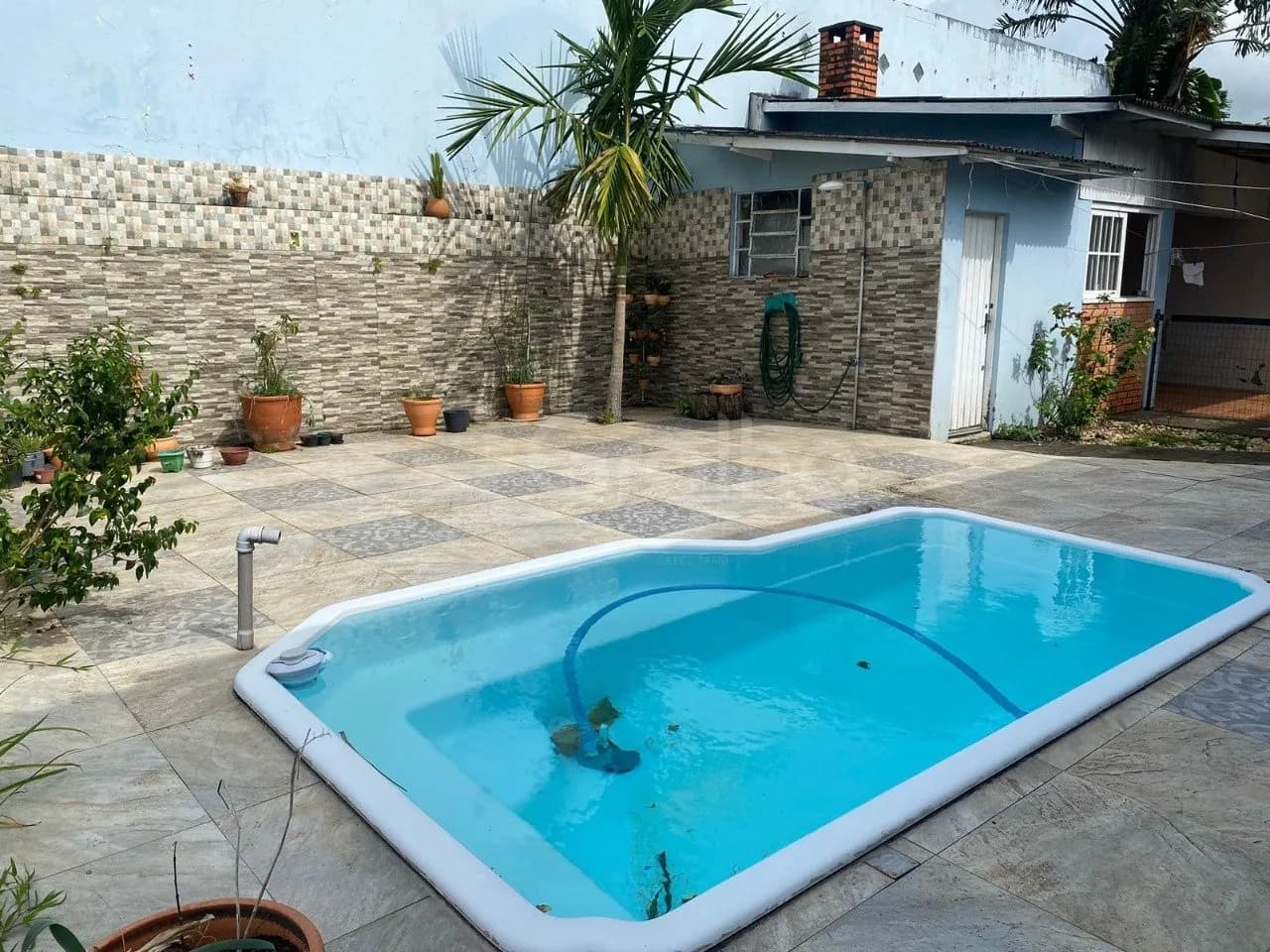 Casa para venda com 5 dormitórios em Côrrego Grande com 189 m² — foto principal