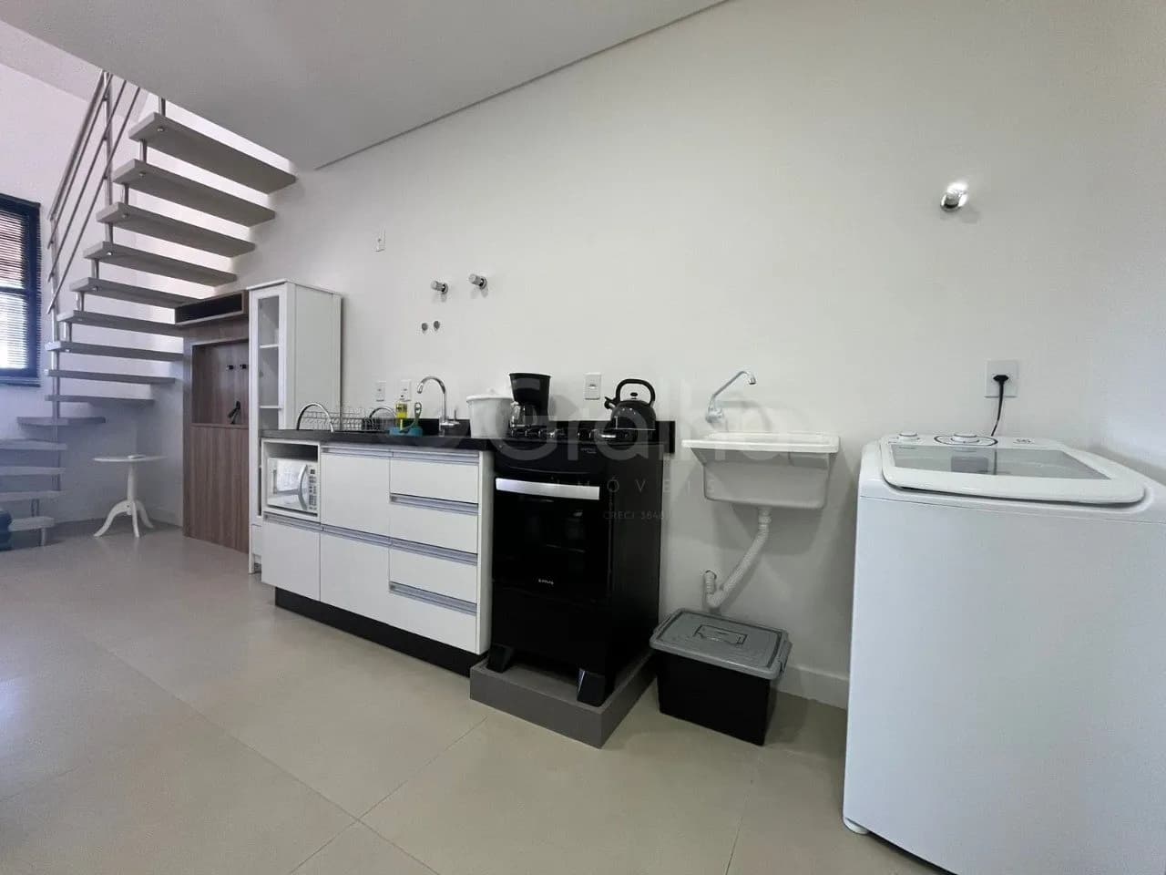 Apartamento duplex para venda com 1 dormitório, em Canasvieiras com 51 m² — foto 3