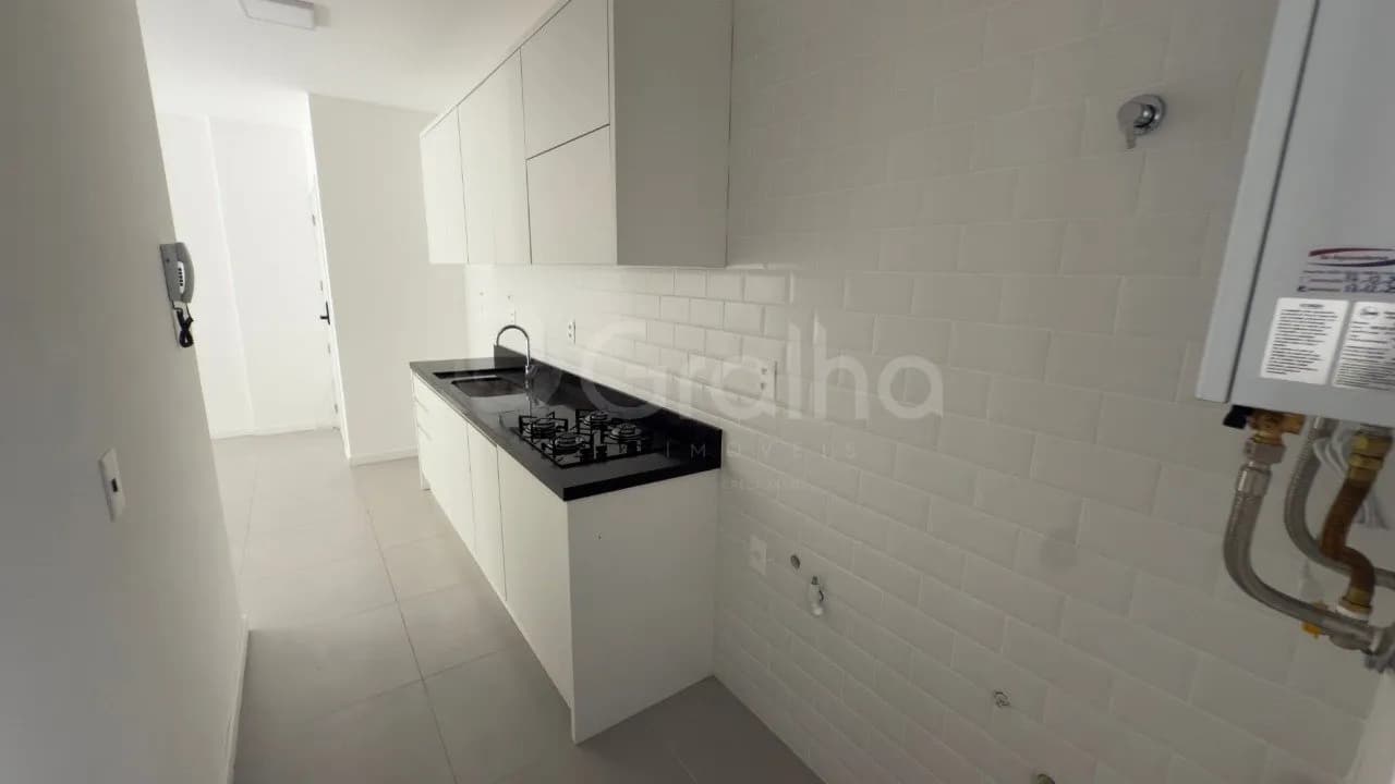 Apartamento para venda com 2 dormitórios em Cacupé com 70 m² — foto 4