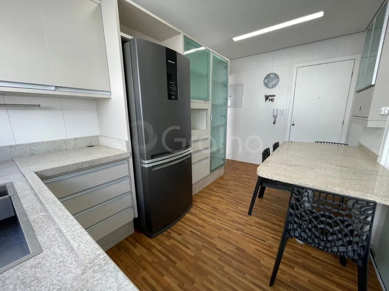Cobertura para venda com 3 dormitórios em Coqueiros com 216 m² — foto 4
