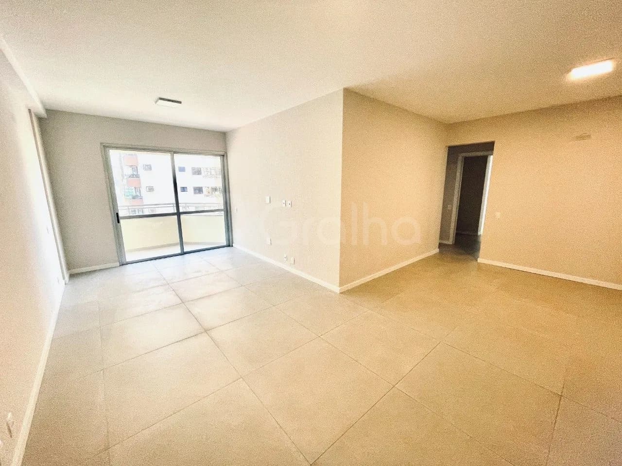 Apartamento para venda com 3 dormitórios em Centro com 122 m² — foto 2