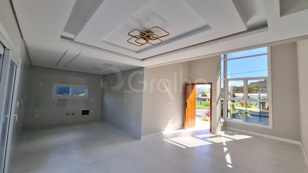 Casa para venda com 3 dormitórios em São Sebastião com 150 m² — foto 2
