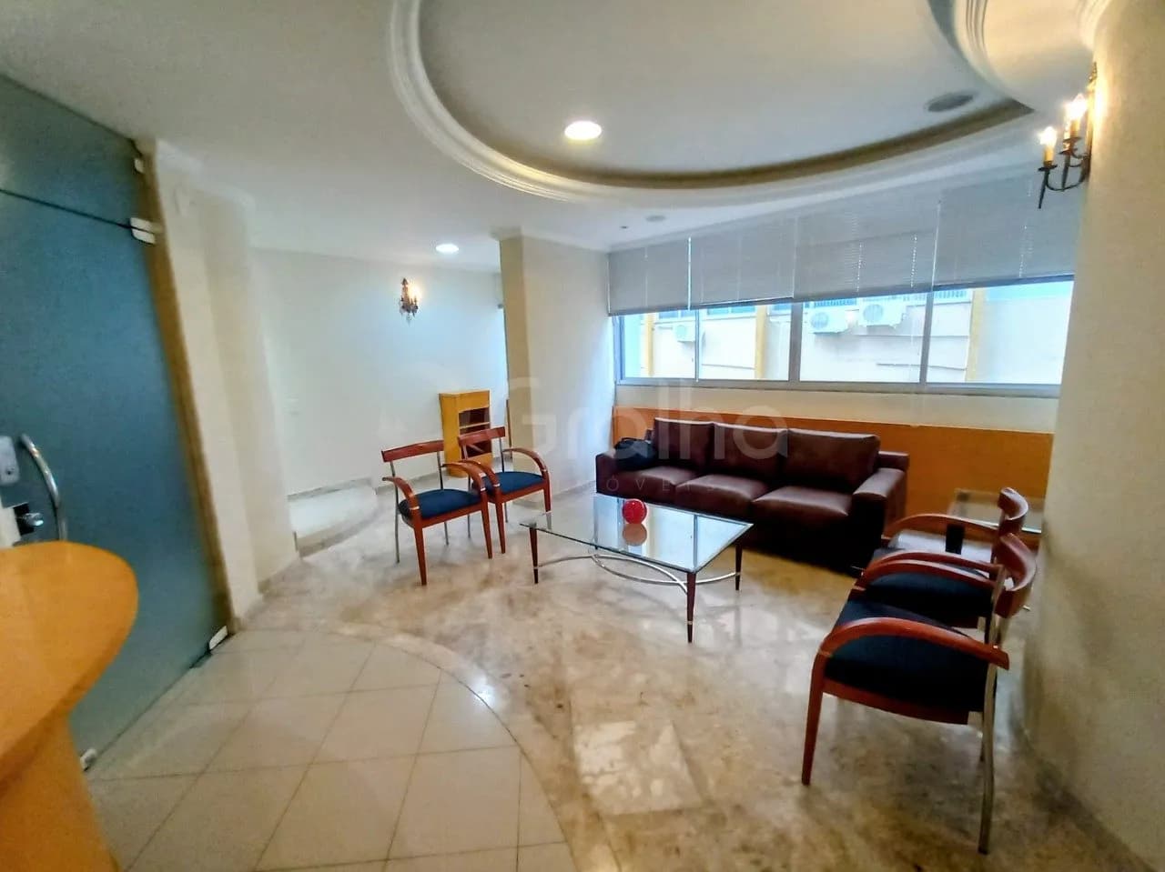 Sala comercial para venda em Centro com 212 m² — foto 2