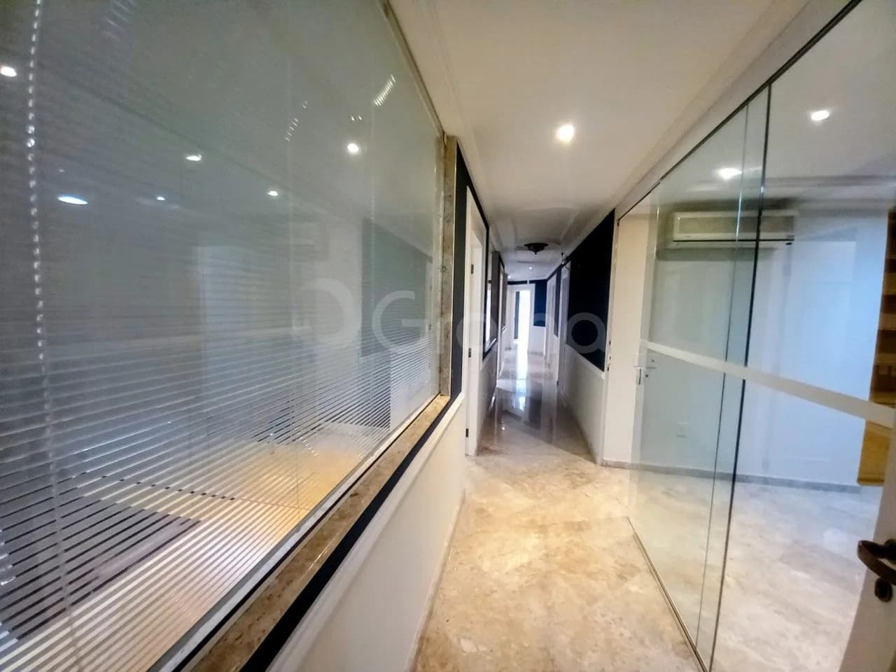Sala comercial para venda em Centro com 212 m² — foto 5