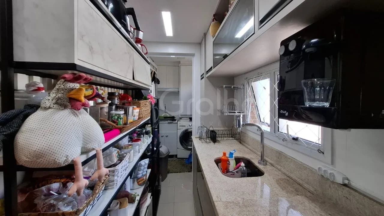 Apartamento para venda com 2 dormitórios em Itacorubi com 79 m² — foto 2