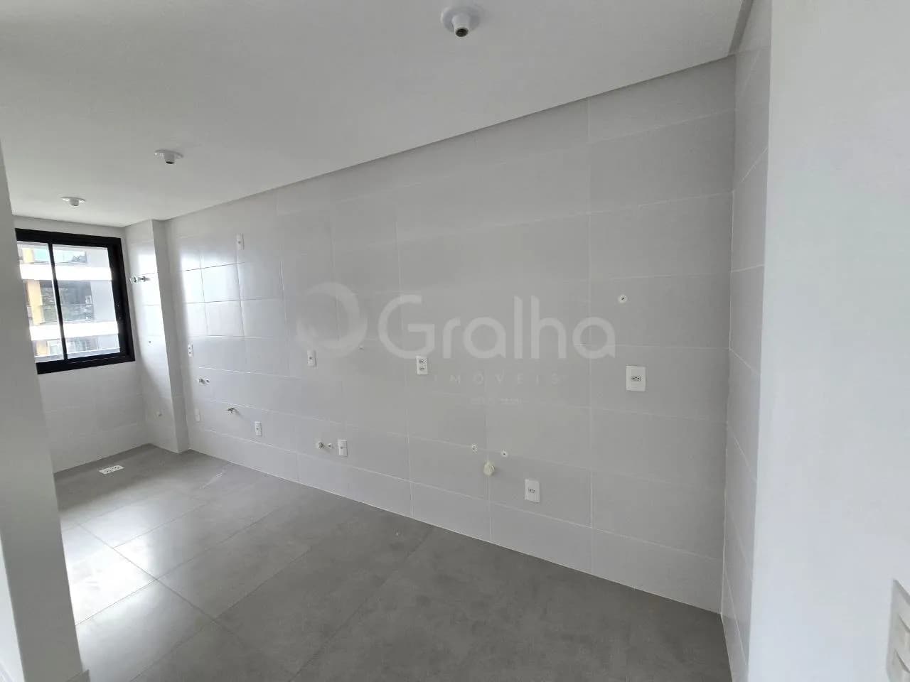 Apartamento para venda com 2 dormitórios em Centro com 69 m² — foto 2
