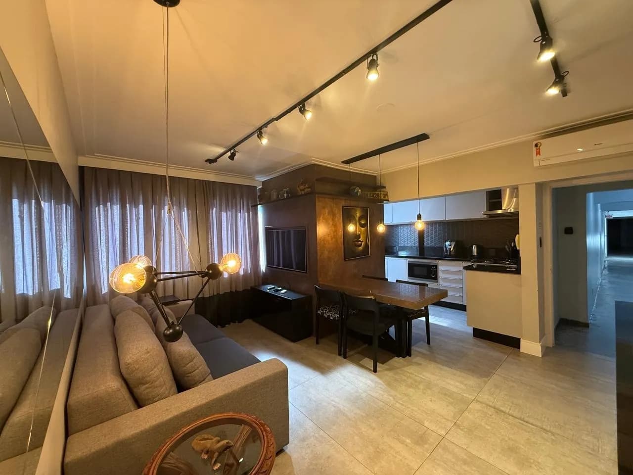 Apartamento para venda com 2 dormitórios em Centro com 61 m² — foto principal