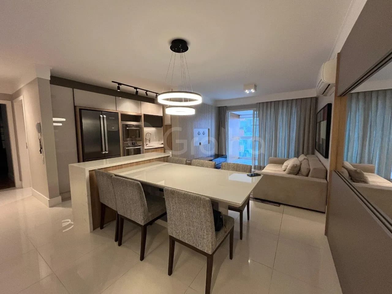 Apartamento para venda com 2 dormitórios em Agronômica com 99 m² — foto principal