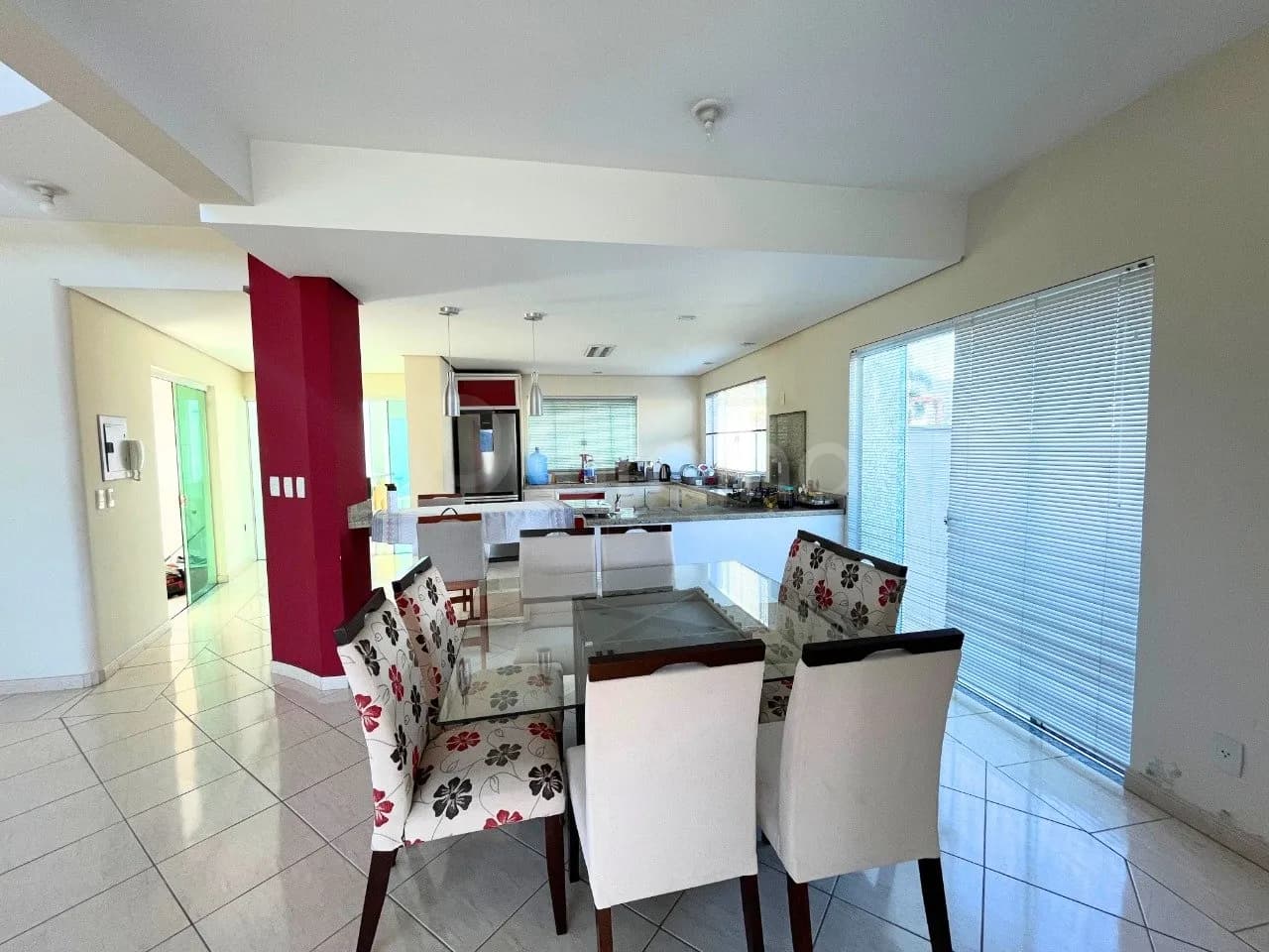 Casa para venda com 3 dormitórios em Pedra Branca com 255 m² — foto 2