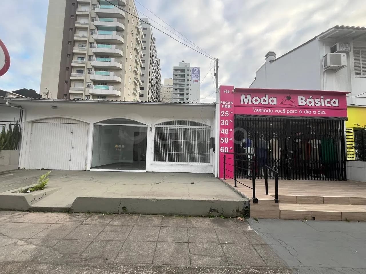 Casa comercial para venda em Kobrasol com 183 m² — foto principal