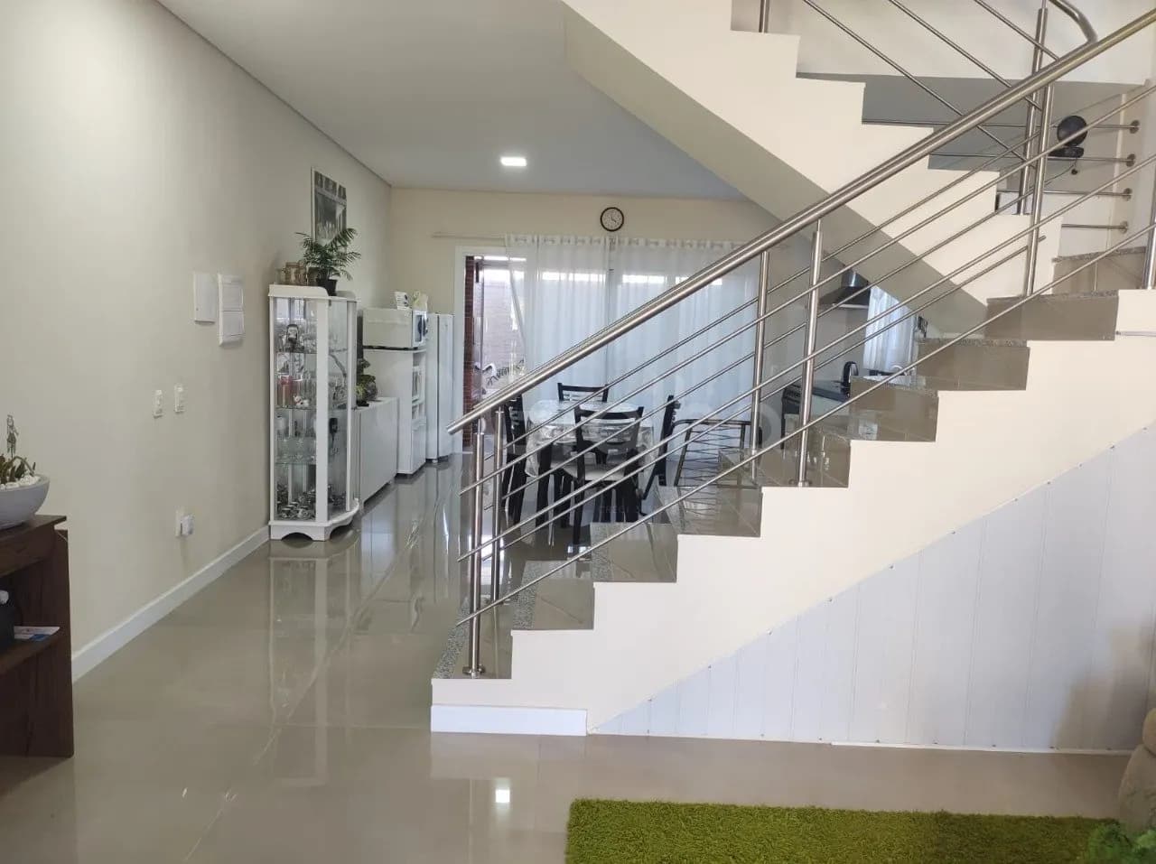 Casa para venda com 3 dormitórios em Ingleses Do Rio Vermelho com 141 m² — foto principal
