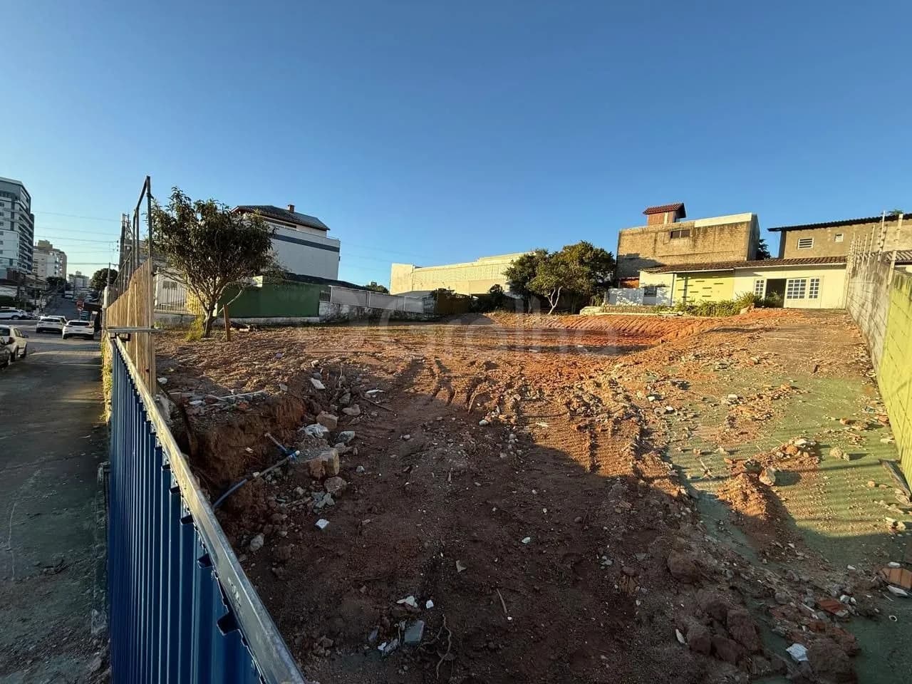 Terreno para venda em Abraão com 874 m²