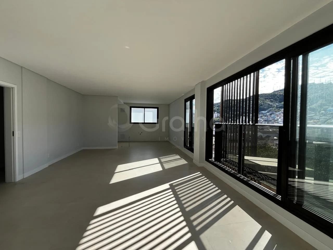 Apartamento para venda com 3 dormitórios em Centro com 113 m² — foto principal