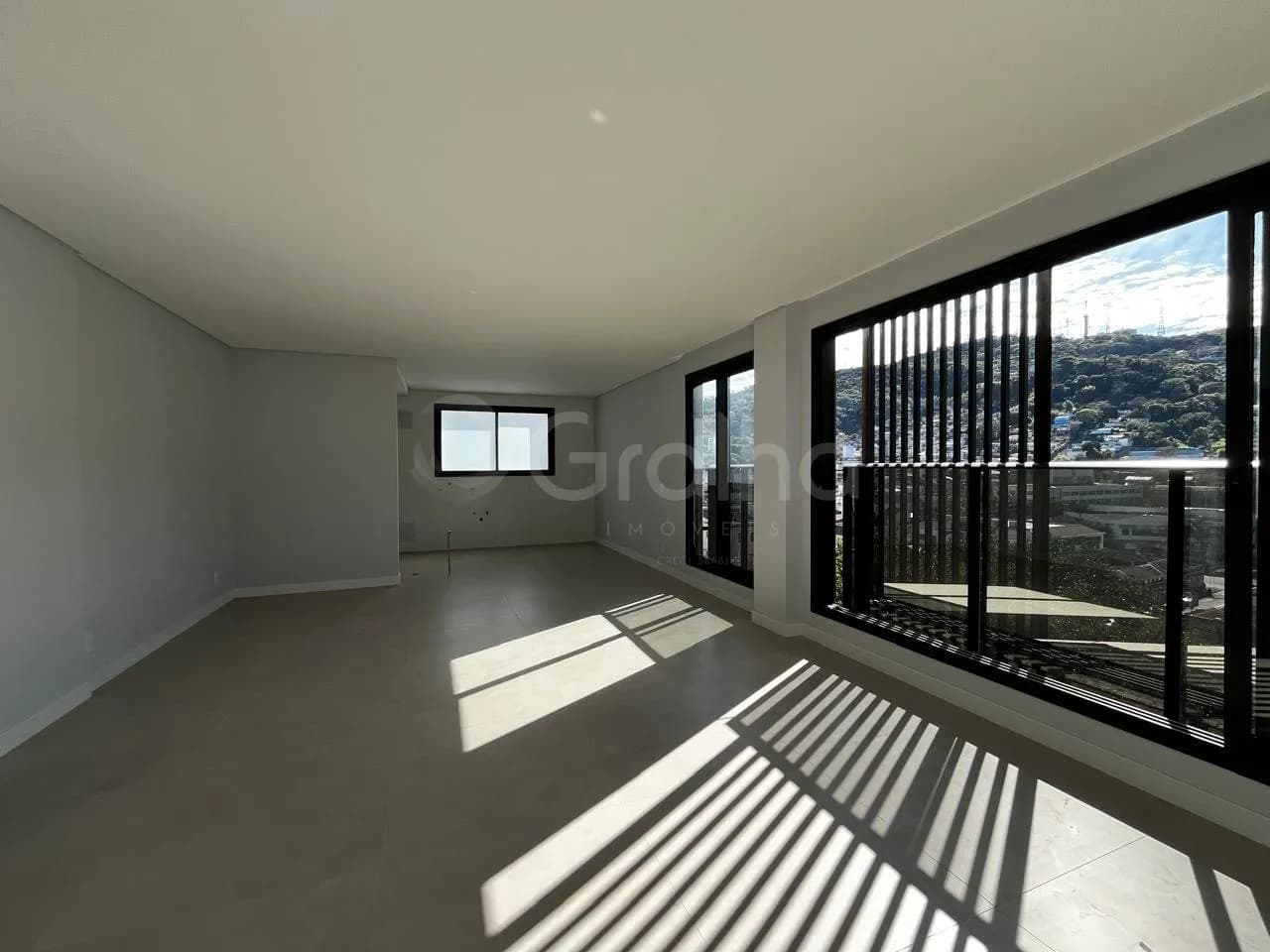 Apartamento para venda com 3 dormitórios em Centro com 113 m² — foto 2