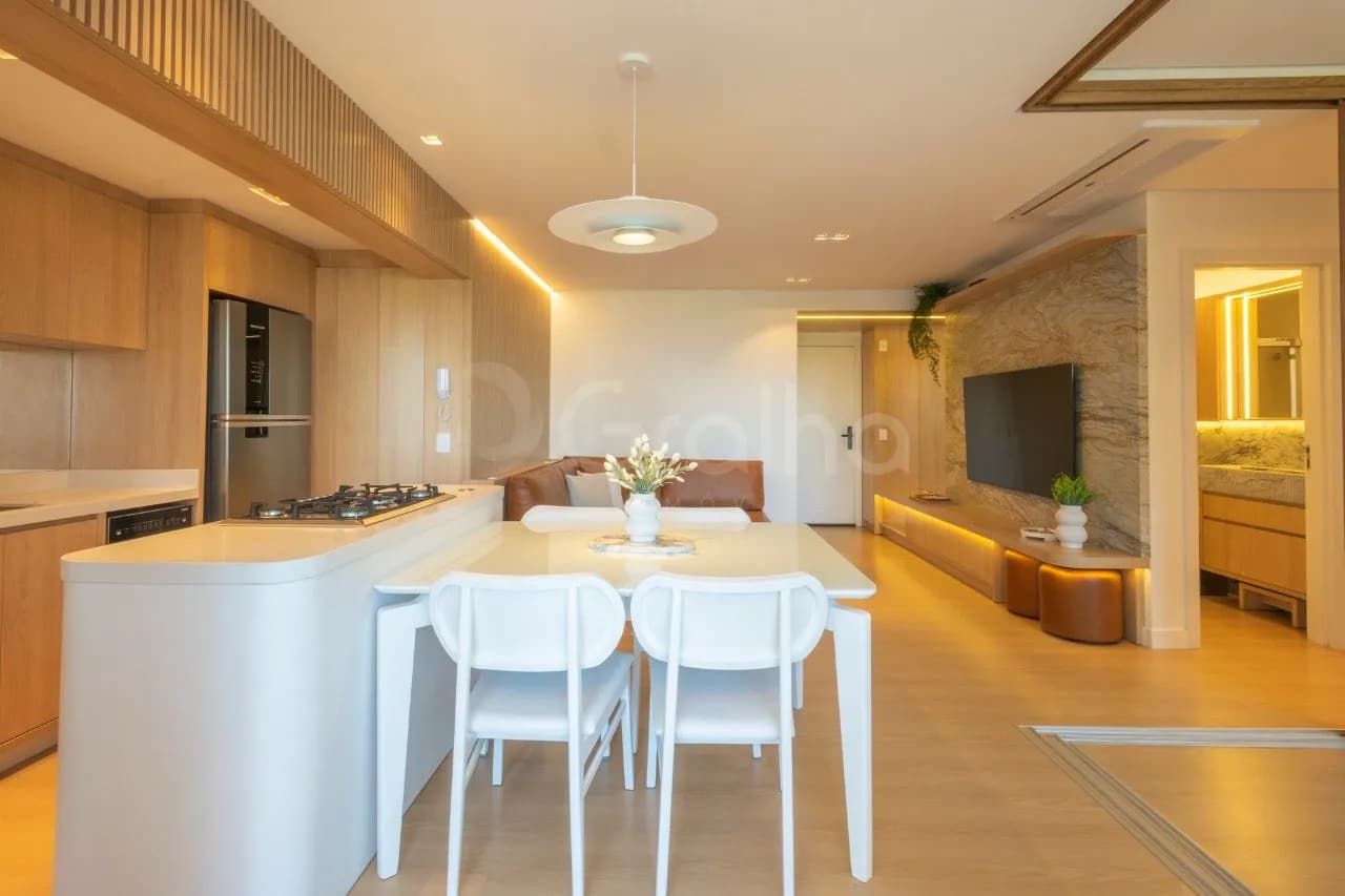 Apartamento para venda com 2 dormitórios em Centro com 73 m² — foto 2