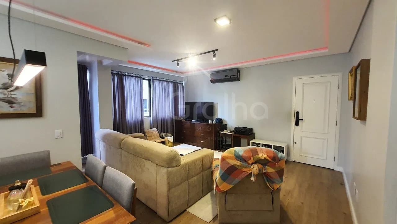 Apartamento para venda com 3 dormitórios em Centro com 108 m² — foto 2