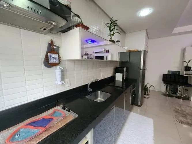 Apartamento para venda com 2 dormitórios em Agronômica com 61 m² — foto 2