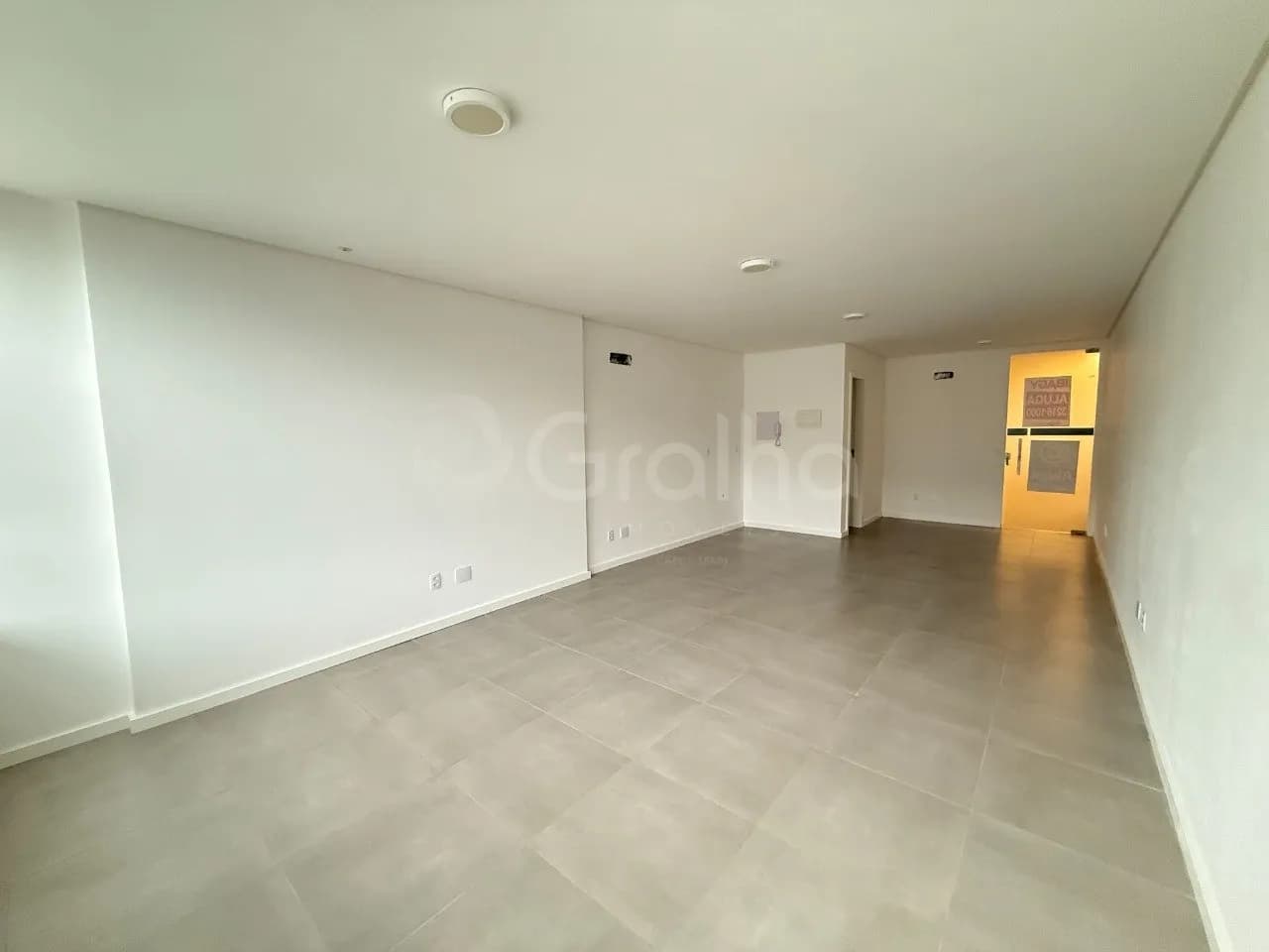 Sala comercial para venda em Saco Dos Limões com 38 m² — foto 3