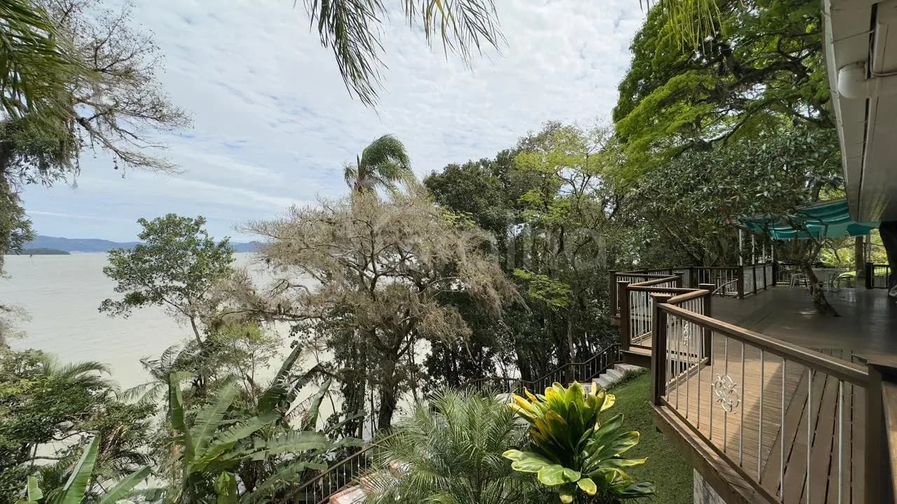 Terreno para venda em Sambaqui com 9399 m² — foto 2