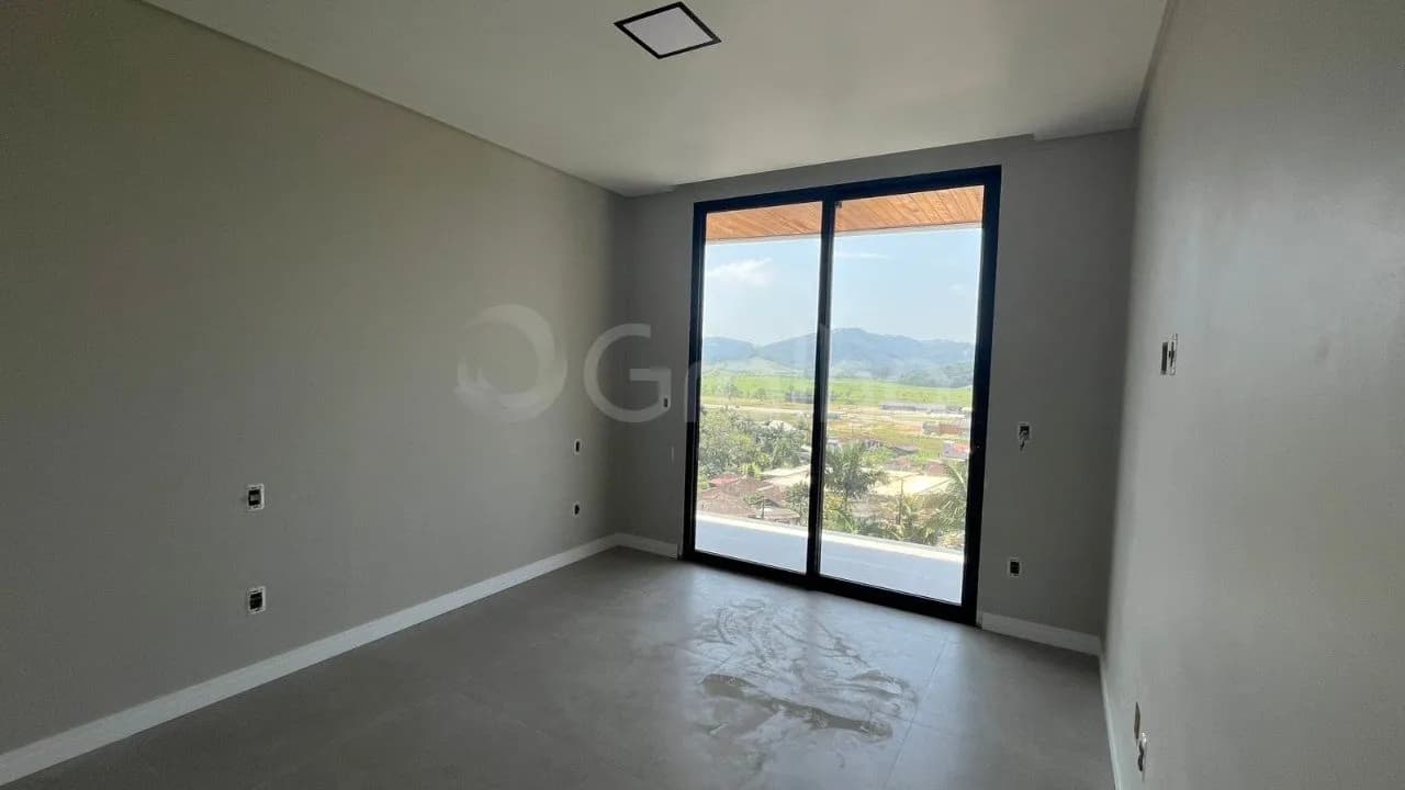 Casa para venda com 3 dormitórios em Santo Amaro da imperatriz com 340 m² — foto principal