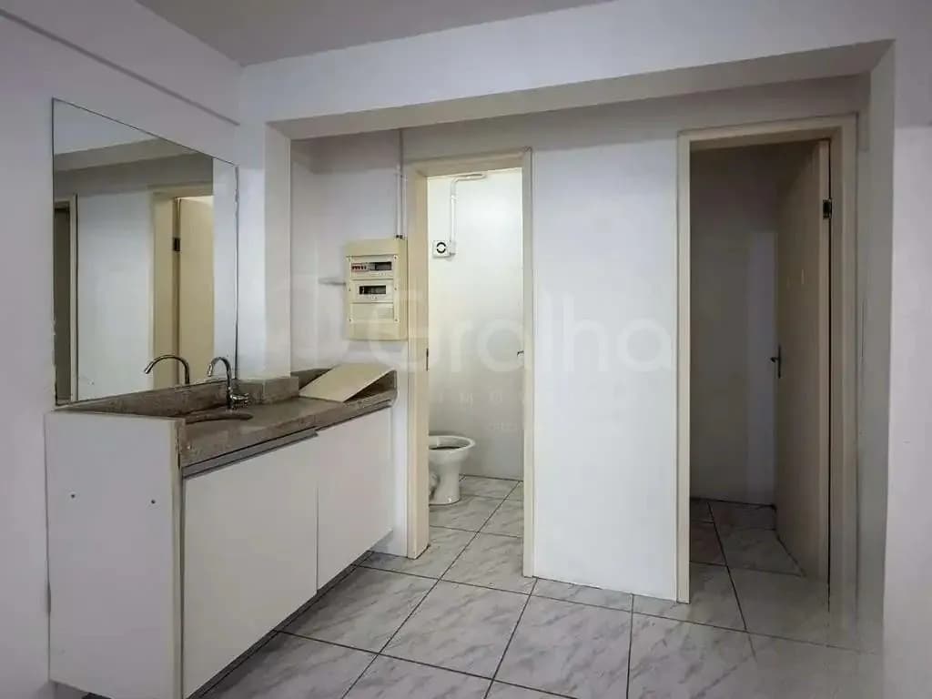 Sala comercial para venda em Centro com 151 m² — foto 4